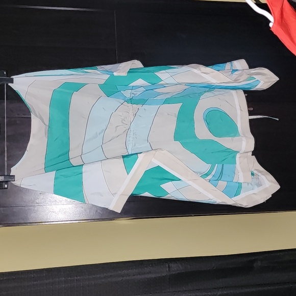 Fun top - Picture 2 of 5